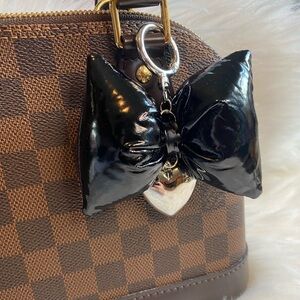 Black Bow Bag Charm Key Ring Fob Keychain Purse Charm Silver Heart New Handmade